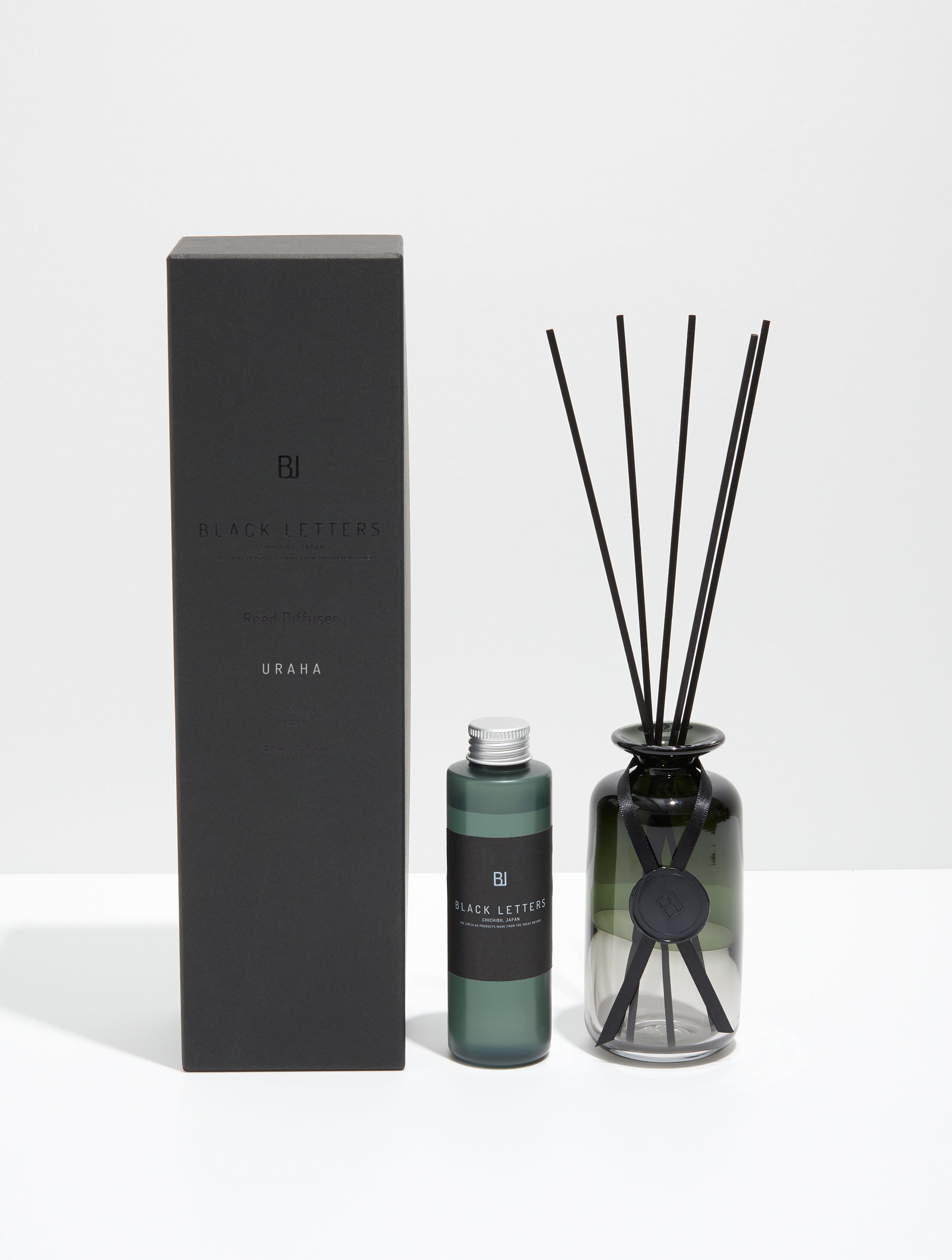 REED DIFFUSER URAHA – BLACK LETTERS Prod. by ISILK