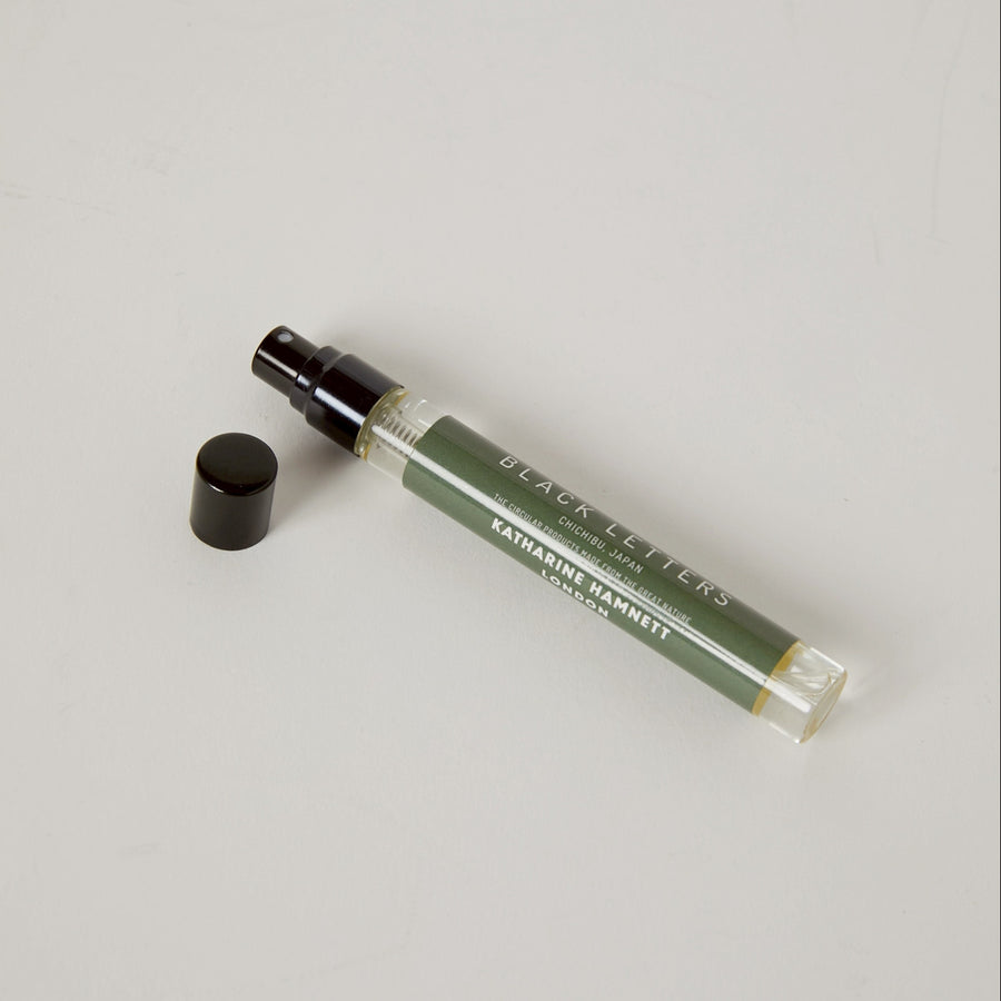 【BLACKLETTERS×KATHARINE HAMNETT LONDON】YUSHIN オードトワレ　10ml  森の吐息から生まれた黒文字とヒノキの香り