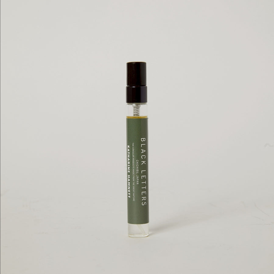 【BLACKLETTERS×KATHARINE HAMNETT LONDON】YUSHIN オードトワレ　10ml  森の吐息から生まれた黒文字とヒノキの香り